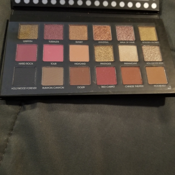 Assorted Makeup. - Picture 11 of 15
